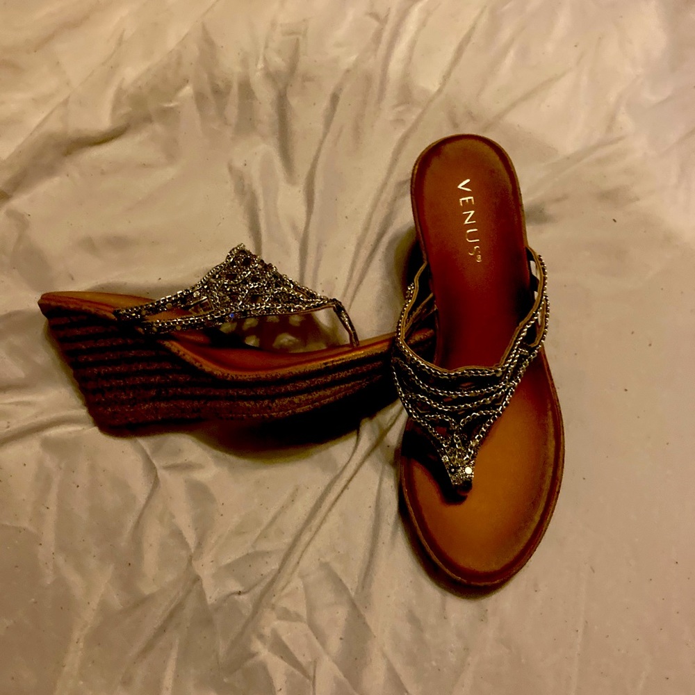 Brand New Venus Women’s Size 8 shoes